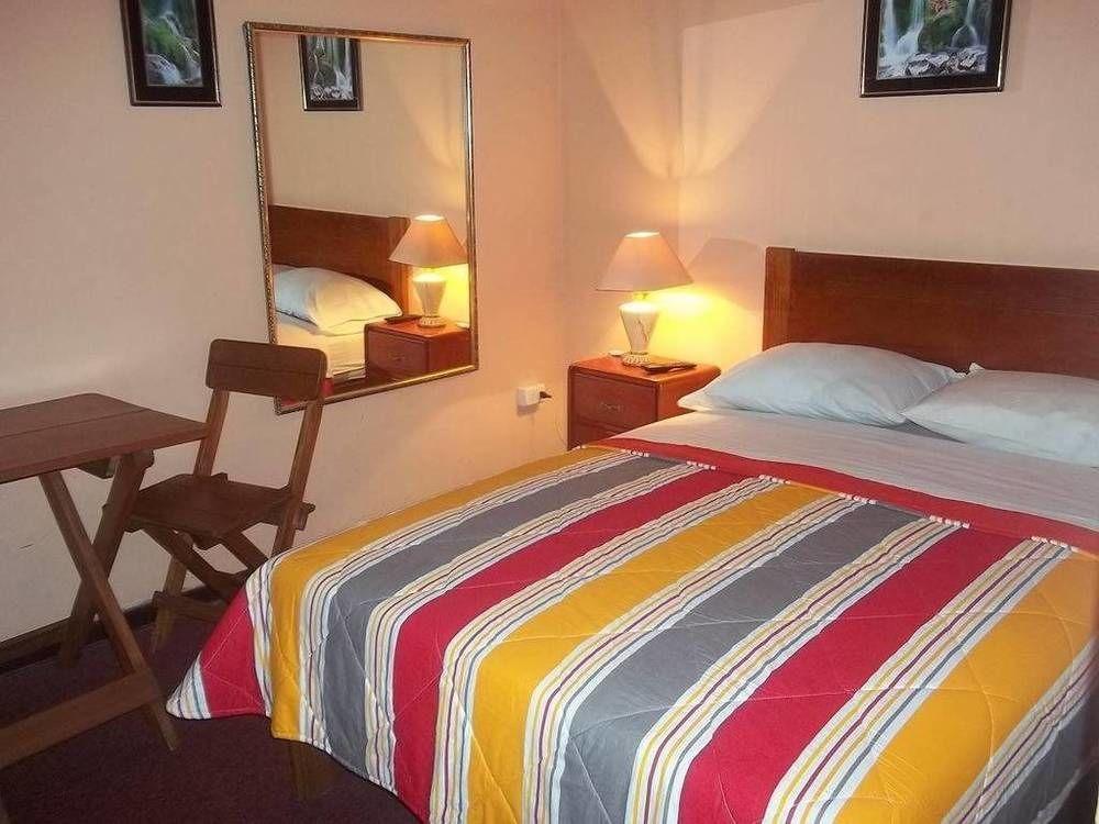 Hotel Excalibur Lima Kültér fotó